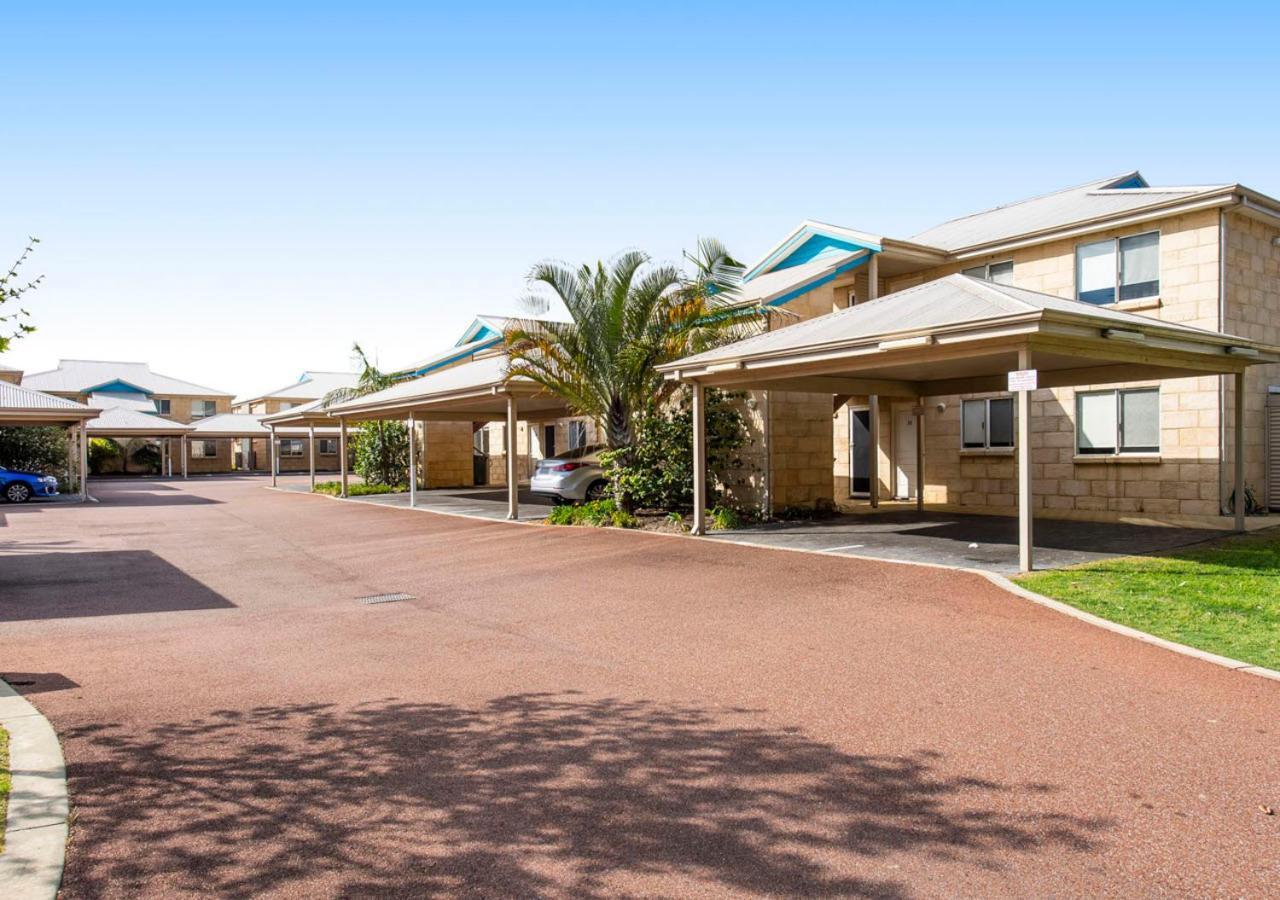 Lakeside Apartments And River Resort Villas South Yunderup Exterior foto